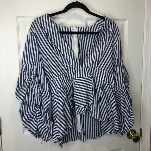 Avec long sleeve blue and white striped ruffled blouse, size large - Picture 6 of 15
